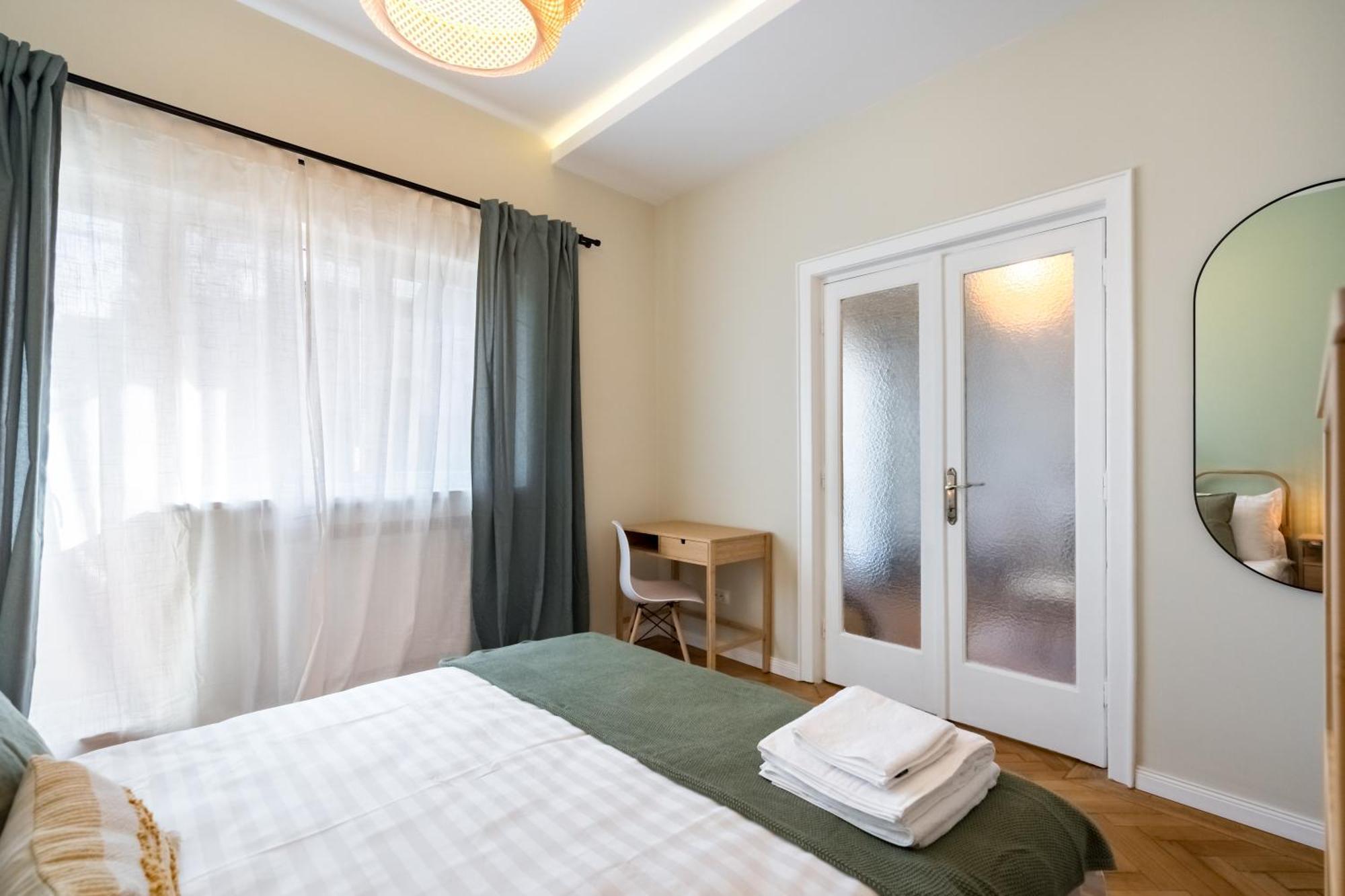 Urban Dream Studio With City Views & Comfort Bukarest Eksteriør billede